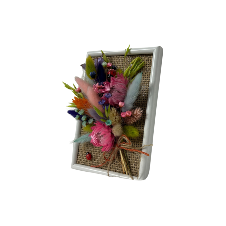 Mărțișor handmade cu flori uscate pastelate și fundă rustică [2]
