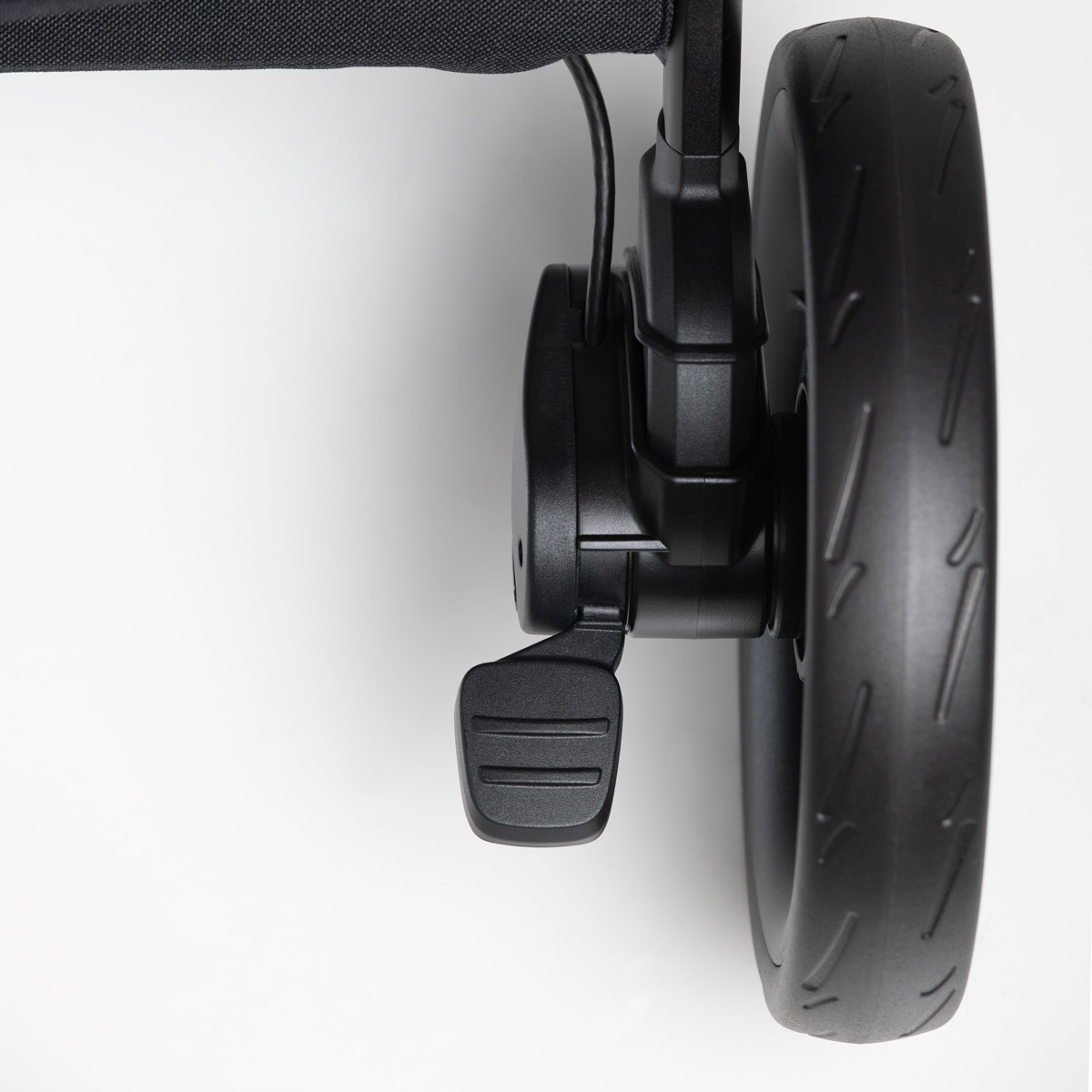 Cadru carucior pentru animale de companie Roscoe Chocolate destinat sistemului de protectie Maeve [14]