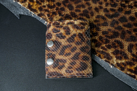 Portofele Minimaliste & Card Holder - Portofel Sarpe Maro