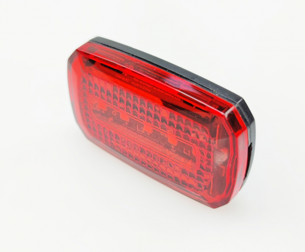 Lampa spate JET LUMIO II, baterii incluse [2]