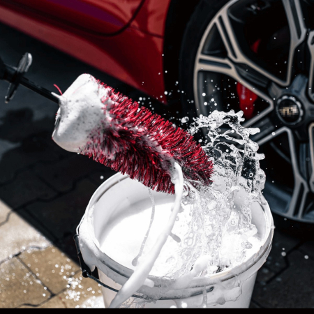 K2 PERIE CURATAT JANTE SI CAPACE PRO [9]