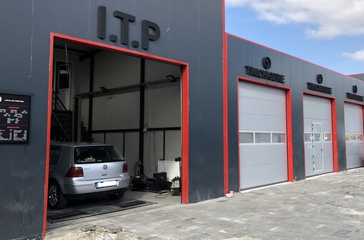 Luminile la ITP – Becuri, Reglaj și Ce Pică la Inspecție