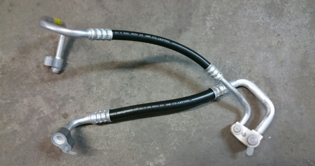 Conducte AC Auto – Scurgeri Freon, Tipuri și Când le Schimbi