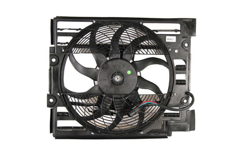 Ventilator radiator (cu carcasa) potrivit BMW 5 (E39) 2.0-4.9 1995-2004 [1]