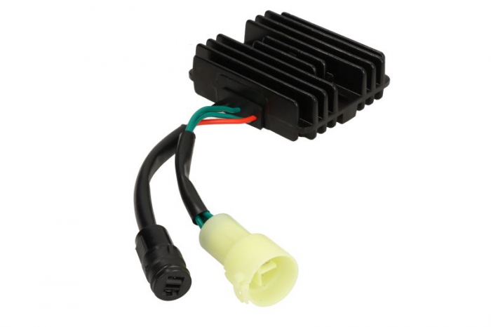 Aparat incarcat baterii auto [2]