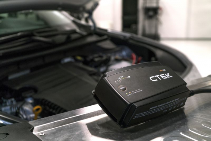 Aparat incarcat baterii auto PRO25S EU, voltaj incarcare: 12 V CTEK, curent incarcare: 25A, alimentare: 230V, tip baterie: AGM/Ca/Ca/EFB/GEL/LiFePO4/MF/WET [2]