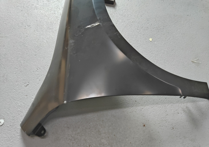 Aripa fata dreapta SKODA SUPERB intre 2008-2013 Resigilat
