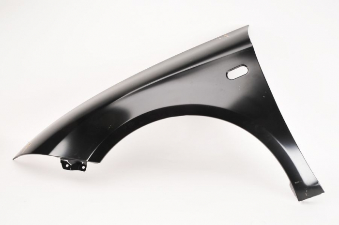 Aripa fata Stanga cu orificii potrivit SEAT LEON 05.05-09.12 Resigilat [4]