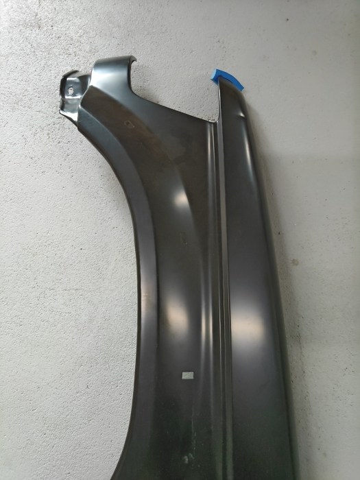 Aripa Stanga (cu gaura pentru indicator) potrivit MITSUBISHI PAJERO II 01.97-04.00 Resigilat [3]