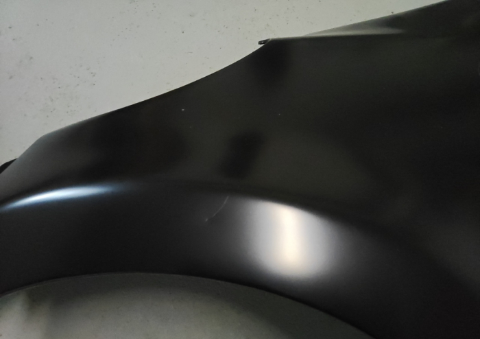 Aripa Stanga (cu locas semnalizator, galvanizat, certificat CZ) potrivit CITROEN C1; PEUGEOT 107 06.05-05.12 Resigilat