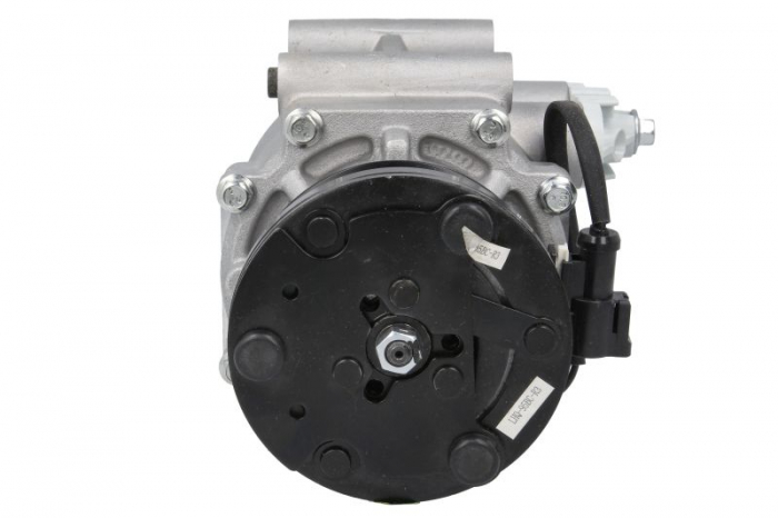 Compresor climatizare potrivit FORD COUGAR, FIESTA, FIESTA IV, FIESTA V, FIESTA/HATCHBACK, FIESTA/MINIVAN, FOCUS I, FOCUS I/KOMBI, FUSION, KA, MONDEO II, TOURNEO CONNECT 1.2-2.2D 1995-2014 [2]