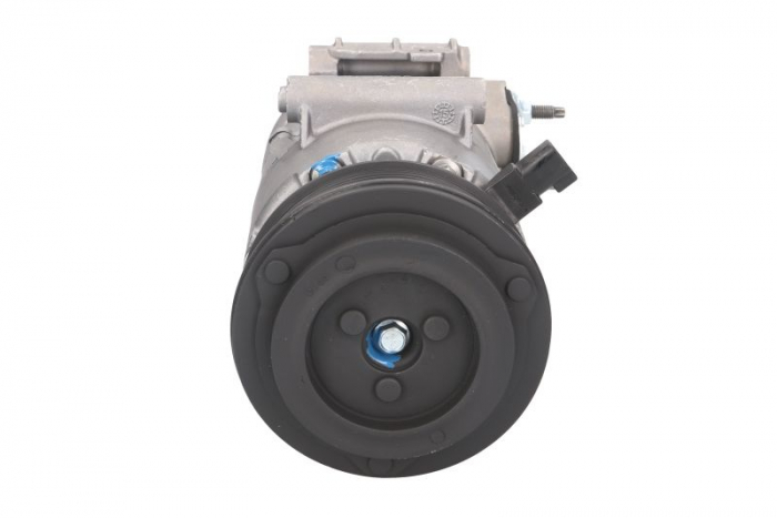 Compresor climatizare potrivit VOLVO C30, S40 II, S60 II, V40, V50, V60 I; FORD B-MAX, C-MAX II, ECOSPORT, FIESTA, FIESTA VI, FOCUS III, FOCUS III/HATCHBACK, GALAXY II 1.25-2.0D 06.08- [2]