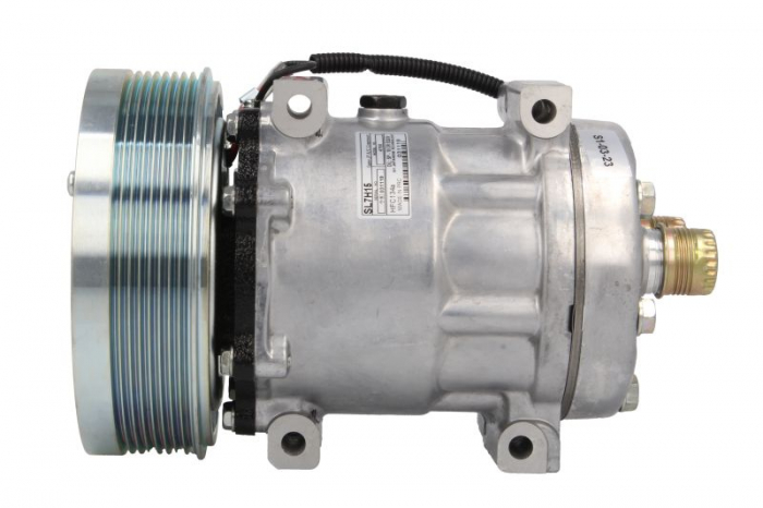 Compresor climatizare (R134a) potrivit CASE IH 235, 260, 290, 315, 340, 370; NEW HOLLAND T8.300, T8.330, T8.360, T8.390, T8.420