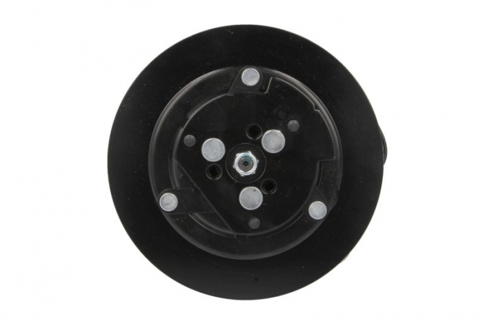 Compresor climatizare (R134a) potrivit CASE IH 48, 48 A, 52 2WD, 52 4WD, 58, 58 A, 63 2WD, 63 4WD, 68, 68 A, 75, 75 A, 235, 260, 290, 315, 340, 370, 110, 115, 120, 125, 130, 140, 120 2WD, 120 4WD [2]