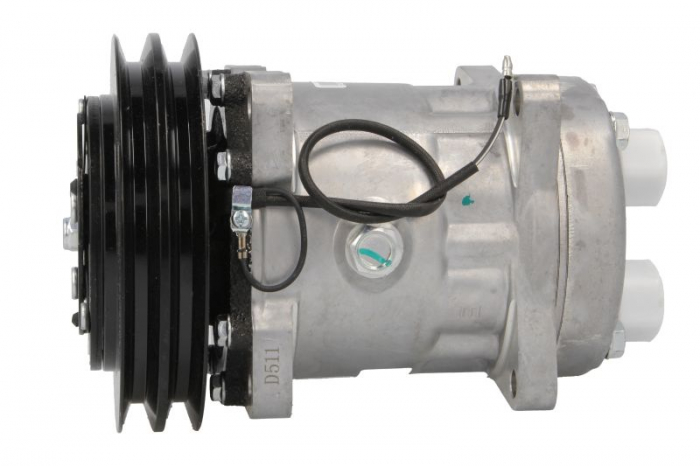 Compresor climatizare (R134a) potrivit CASE IH 48, 48 A, 52 2WD, 52 4WD, 58, 58 A, 63 2WD, 63 4WD, 68, 68 A, 75, 75 A, 235, 260, 290, 315, 340, 370, 110, 115, 120, 125, 130, 140, 120 2WD, 120 4WD