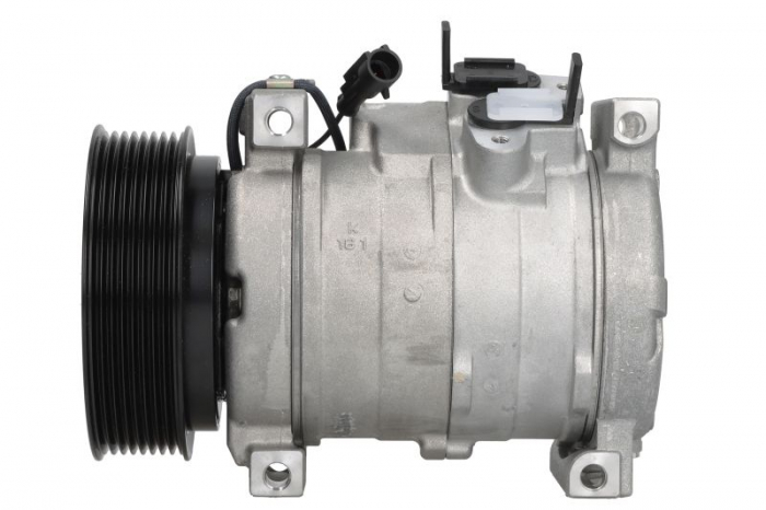 Compresor climatizare (R134a) potrivit FENDT 824 FAVORIT, 824 TURBO FAVORIT, 824 VARIO, 922 VARIO, 927 VARIO, 930 VARIO, 936 VARIO; CHALLENGER MT 645, MT 655, MT 665, MT 675E, MT 685E