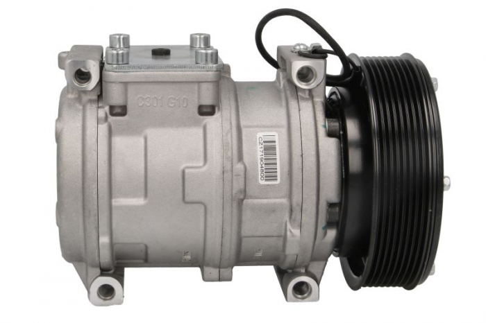 Compresor climatizare (R134a) potrivit JOHN DEERE 100, 110, 200, 210, 250, 300, 300D, 310, 310D, 315D, 320, 330, 350, 430, 400, 410D, 420, 450, 4700, 500, 510, 510D, 520, 530, 575, 5210, 5220 [4]