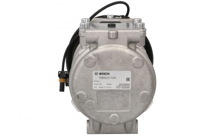 Compresor climatizare (R134a) potrivit JOHN DEERE 100, 110, 200, 210, 250, 300, 300D, 310, 310D, 315D, 320, 330, 350, 430, 400, 410D, 420, 450, 4700, 500, 510, 510D, 520, 530, 575, 5210, 5220 [3]