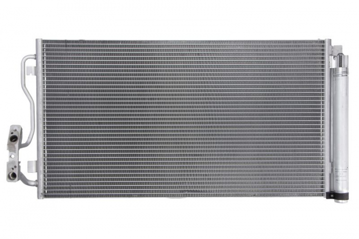 Condensator climatizare (cu uscator) potrivit BMW 1 (F20), 1 (F21), 2 (F22, F87), 2 (F23), 3 (F30, F80), 3 (F31), 3 GRAN TURISMO (F34), 4 (F32, F82), 4 (F33, F83), 4 GRAN COUPE (F36) 0.65H-Electric 07