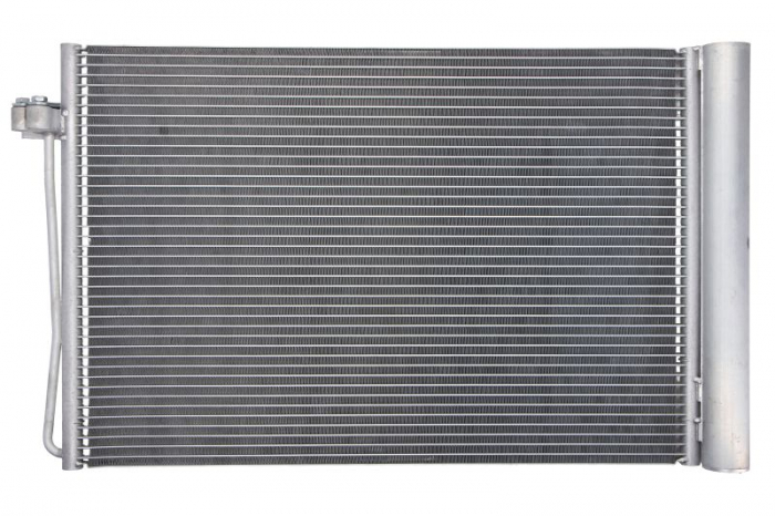 Condensator climatizare (cu uscator) potrivit BMW 5 (E60), 5 (E61), 6 (E63), 6 (E64), 7 (E65, E66, E67) 2.0-6.0 07.01-12.10
