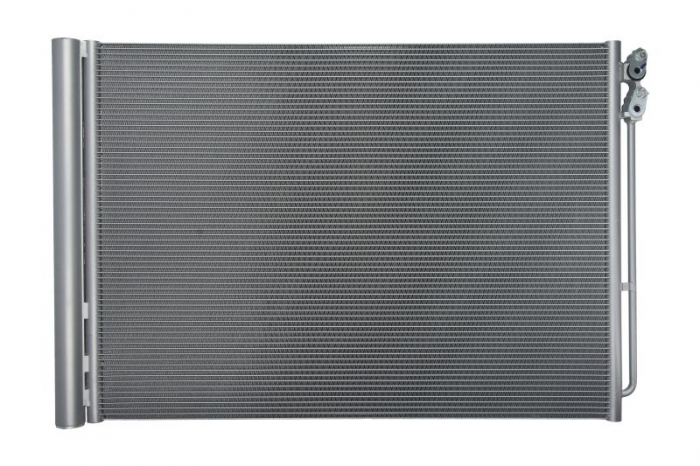 Condensator climatizare (cu uscator) potrivit BMW 5 (F10), 5 (F11), 5 GRAN TURISMO (F07), 6 (F12), 6 (F13), 6 GRAN COUPE (F06), 7 (F01, F02, F03, F04) 2.0D-3.0H 02.08-10.18