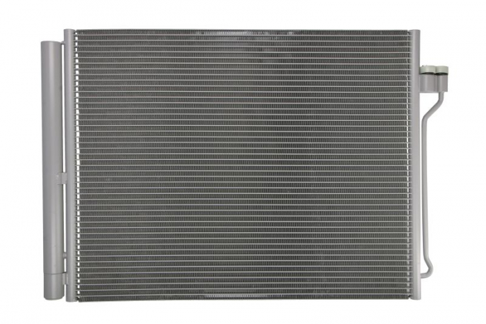Condensator climatizare (cu uscator) potrivit BMW 5 (F10), 5 (F11), 5 GRAN TURISMO (F07), 6 (F12), 6 (F13), 6 GRAN COUPE (F06), 7 (F01, F02, F03, F04); ROLLS-ROYCE DAWN, GHOST I, WRAITH 2.5-6.6 06.09-