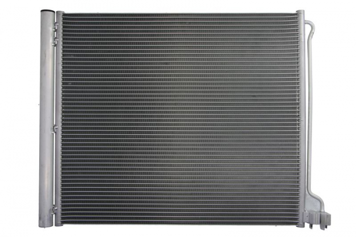 Condensator climatizare (cu uscator) potrivit BMW X5 (E70), X5 (F15, F85), X5 (G05, F95), X6 (E71, E72), X6 (F16, F86), X6 (G06, F96) 3.0D 4.4 4.4H 10.07-