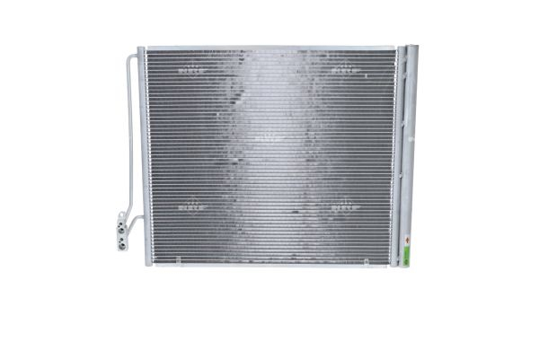 Condensator climatizare (cu uscator) potrivit LAND ROVER RANGE ROVER III, RANGE ROVER IV 4.2 4.4 5.0 03.02-09.21