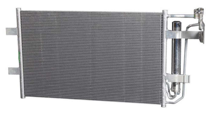 Condensator climatizare (cu uscator) potrivit MAZDA 5 1.8 2.0 06.10-