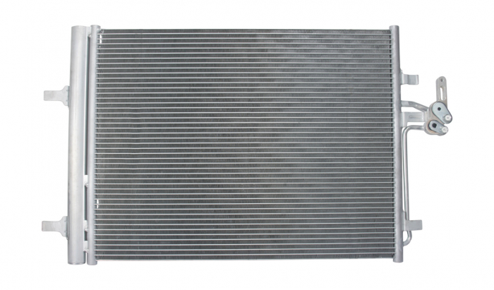 Condensator climatizare (cu uscator) potrivit VOLVO S60 II, S80 II, V40, V60 I, V70 III, V70 III/KOMBI, XC60 I, XC70 II; FORD GALAXY II, GALAXY MK II, MONDEO IV, MONDEO V, S-MAX 1.5-4.4 03.06- [3]