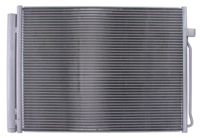 Condensator climatizare potrivit (cu uscator) BMW X5 07 -