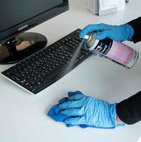 Dezinfectant CLEANSI (0,4 l), destinat pentru: suprafete, aplicatie: bactericid, dezinfectare, virucid, contine alcool [4]