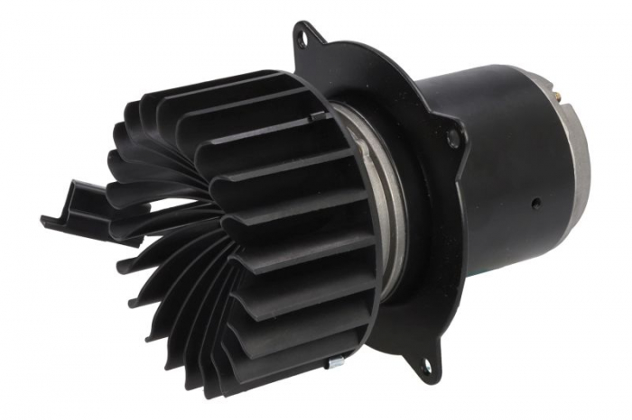 Electromotor ventilator habitaclu (12V) potrivit JOHN DEERE 7180, 7250, 7280, 7350, 7380, 7450, 7480, 7550, 7580, 7750, 7780, 7850, 7950, 7980, 9540, 9560, 9560 STS, 9570 STS, 9580, 9660 STS, 9660 WTS