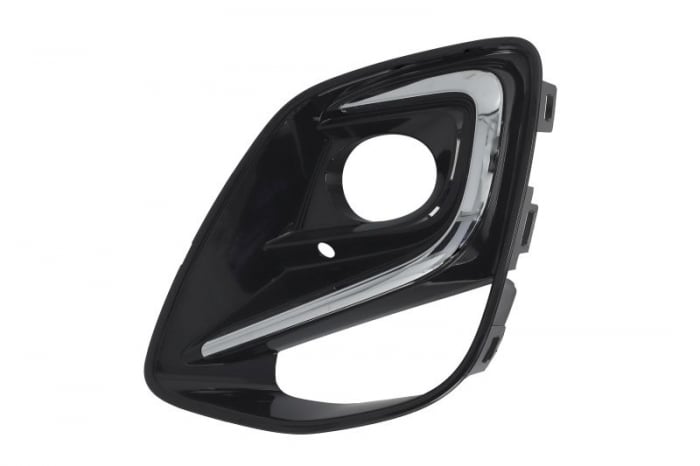 Element bara fata stanga (cu sipca cromata, cu orficii lampa ceata, plastic, negru lucios) potrivit FORD PUMA 2 09.19-