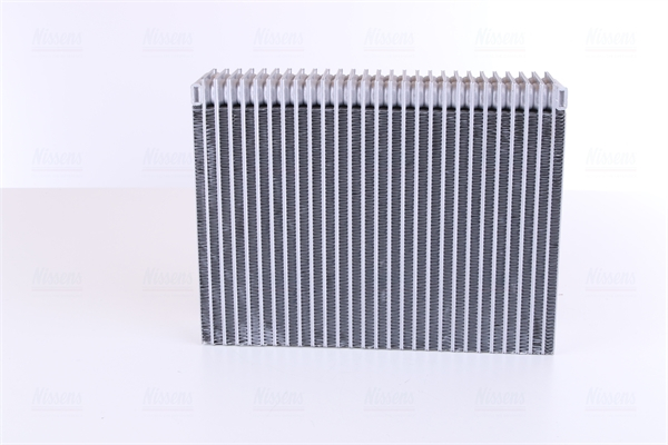 Evaporator sistem climatizare potrivit VOLVO S60 I, S70, S80 I, V70 I, V70 II, XC70 I, XC90 I 2.0-4.4 1996-2014 [2]
