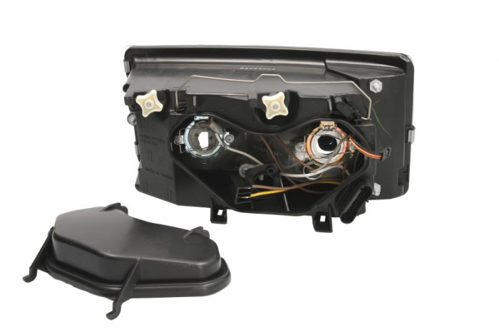 Far dreapta (H1/H7, reglaj electric, insertii crom) IVECO DAILY III 1999-2007 [2]