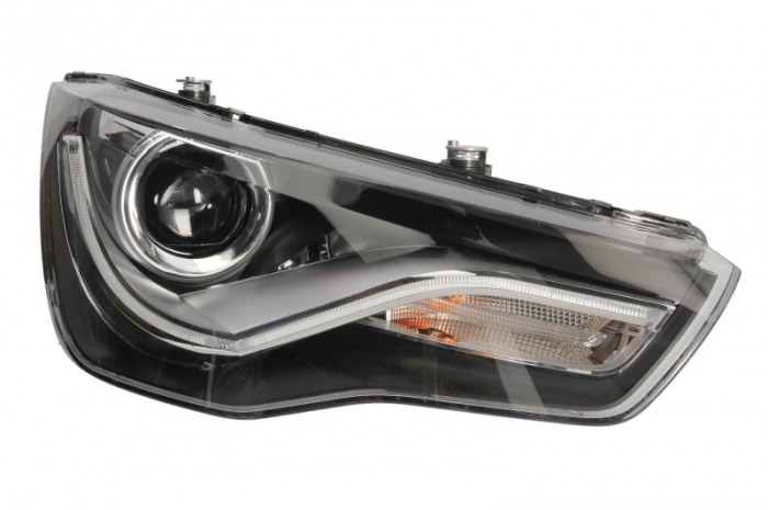 Far fata Dreapta (bi-xenon, D3S LED PSY24W, electric, fara motoras) potrivit AUDI A1 05.10-12.14