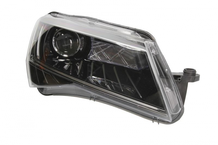 Far fata Dreapta (bi-xenon LED, D3S LED, electric, cu motor) potrivit SKODA SUPERB III
