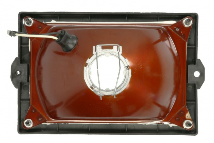 Far potrivit VOLVO L120B, L120C, L120C BM, L120D, L120E, L150, L150C, L150C BM, L150D, L150E, L180C, L180D, L180E, L220D, L220E, L50B, L50C, L50D, L50E, L70C, L90C, L90C BM, L90D [2]