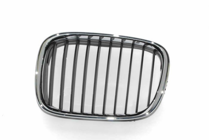 Grila radiator fata stanga negru crom BMW Seria 5 intre 1995-2000