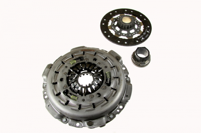 Kit ambreiaj cu autoreglare, cu rulment (220mm) potrivit BMW 3 (E90), 3 (E92), 3 (E93) 4.0 06.07-10.13