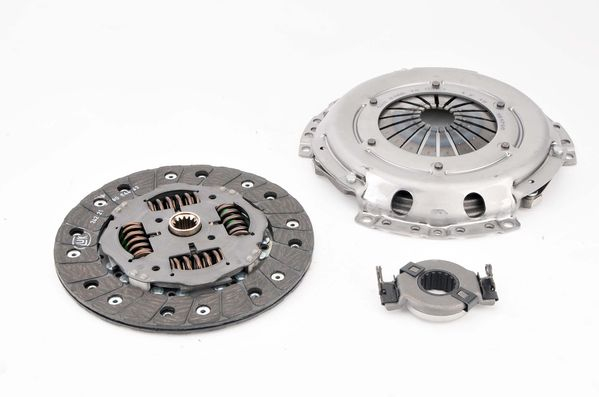 Kit ambreiaj cu rulment (Cu capac ambreiaj; cu placa de presiune, 200mm) potrivit SEAT CORDOBA, IBIZA II, INCA; VW CADDY II, CADDY II MINIVAN, GOLF III, POLO, POLO III 1.4 1.6 09.92-01.04