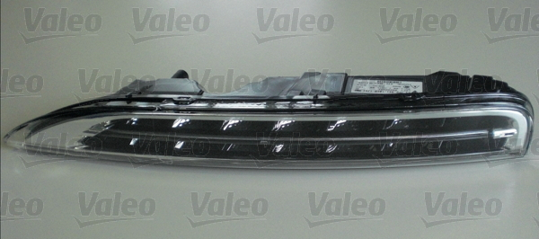 Lampa semnalizare fata Dreapta (transparent, LED) potrivit PORSCHE CAYENNE 3.0D-4.8 06.10- 06.10-09.17