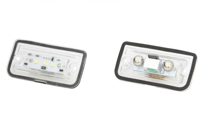 Lumina numar inmatriculare, culoare lumina: alb; set, 12V, cu aprobare circulatie potrivit MERCEDES C (W203), CLK (A209), CLK (C209), SL (R230); CHRYSLER CROSSFIRE 05.00-01.12