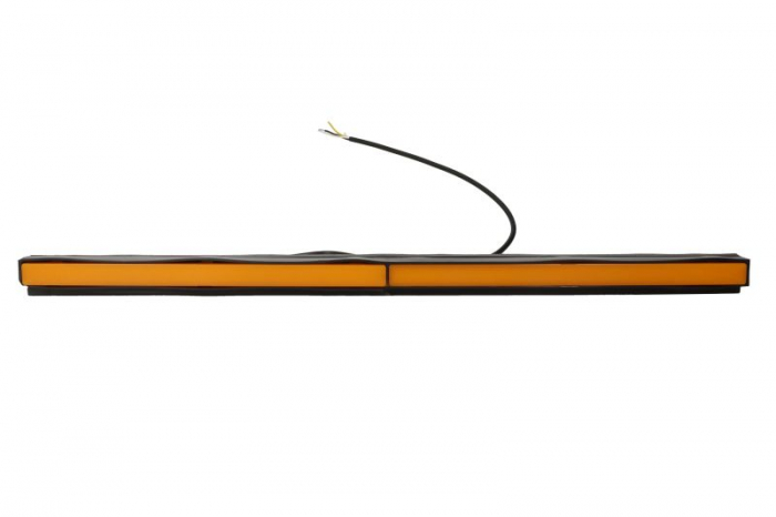 Lumini clarificare stanga dreapta, forma: dreptunghiular, portocaliu, LED, inaltime 28mm; latime 535mm; adancime 33,5mm, in relief, lungime cablu 500mm, cu cuier, 12 24V (cu functie de semnalizator la