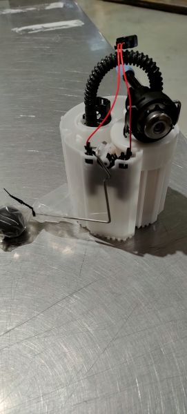 Modul alimentare combustibil potrivit VOLVO S60 I, V70 II, XC70 I 2.0-2.5 11.99-04.10 [2]