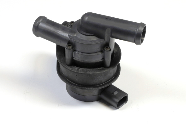 Pompa apa suplimentara (electrica) potrivit AUDI A4 B5, A4 B6, A6 C4, A6 C5, A6 C6, R8, R8 SPYDER; SKODA SUPERB I; VW PASSAT B5, PASSAT B5.5 1.9D-5.0 01.95-07.15 [4]