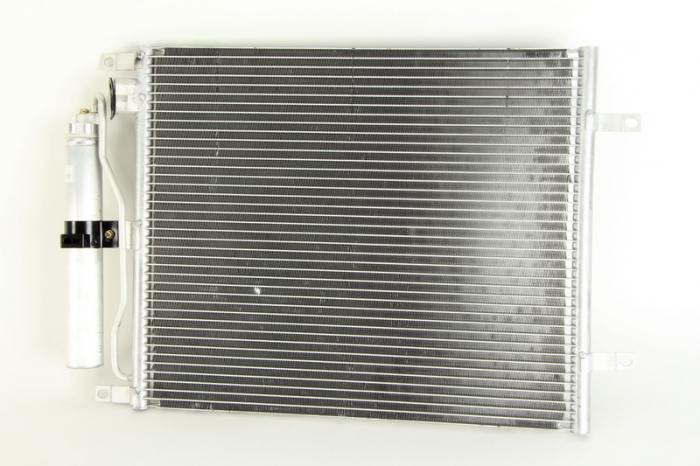 Radiator AC condensator Nissan Micra (K12) 1.5 dCi 65 km 82 km 03- Nissan Note 1.5 dCi 68 km 86 km 06-