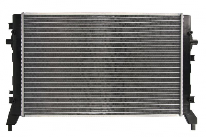 Radiator motor lichid intercooler potrivit AUDI A3; SKODA OCTAVIA II, SUPERB II, YETI; VW BEETLE, CADDY ALLTRACK, CADDY ALLTRACK/MINIVAN, CADDY III, CADDY III/MINIVAN, CADDY IV 1.0-2.5 [2]