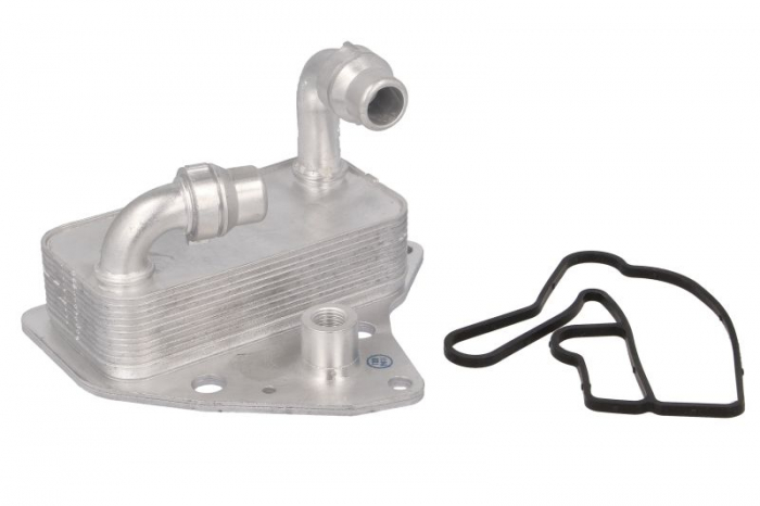 Radiator ulei potrivit ALFA ROMEO MITO; FIAT BRAVO, BRAVO II, DOBLO, DOBLO CARGO, GRANDE PUNTO, LINEA, PUNTO EVO; LANCIA DELTA III; OPEL COMBO TOUR, COMBO MINIVAN 1.6D 09.07-